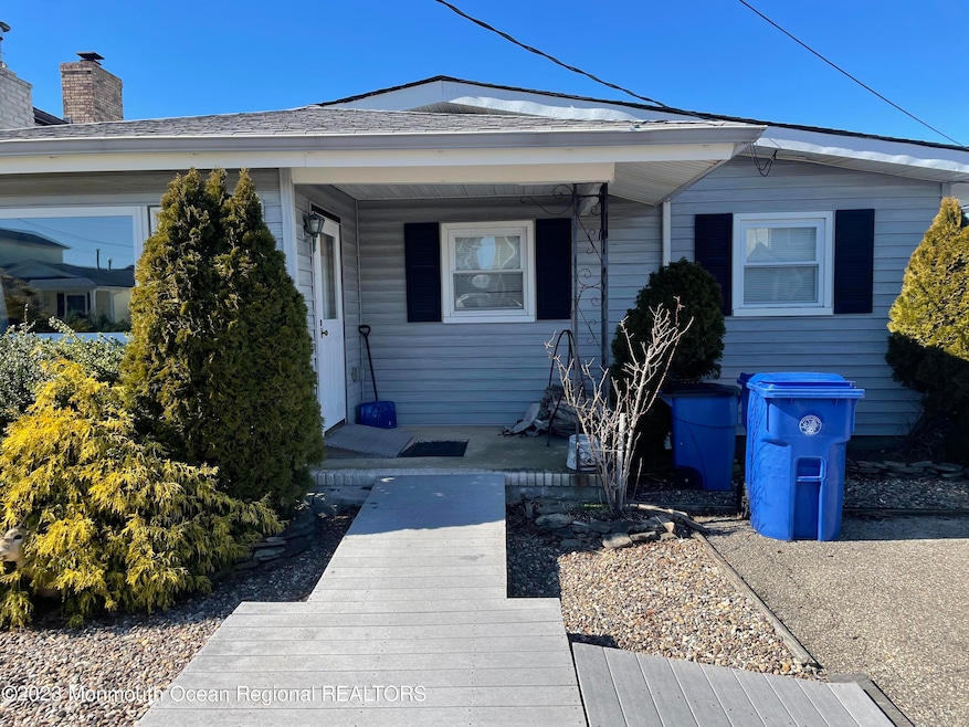 22 Pilot Rd, Toms River, NJ 08753 - photo 1