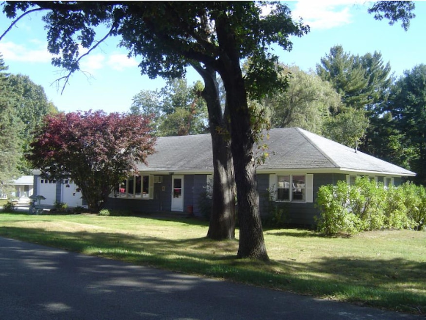 6 Mill Ln, Hampton Falls, NH 03844 - photo 1