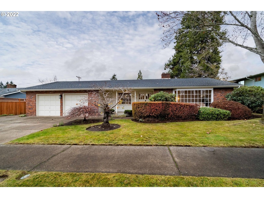 1455 Flintridge Ave, Eugene, OR 97401 - photo 1