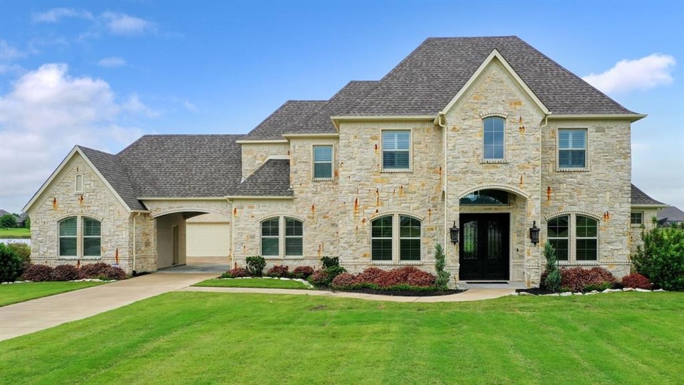 Front view of home