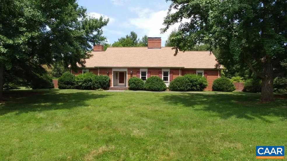 214 Montvue Dr, Charlottesville, VA 22901 - photo 1