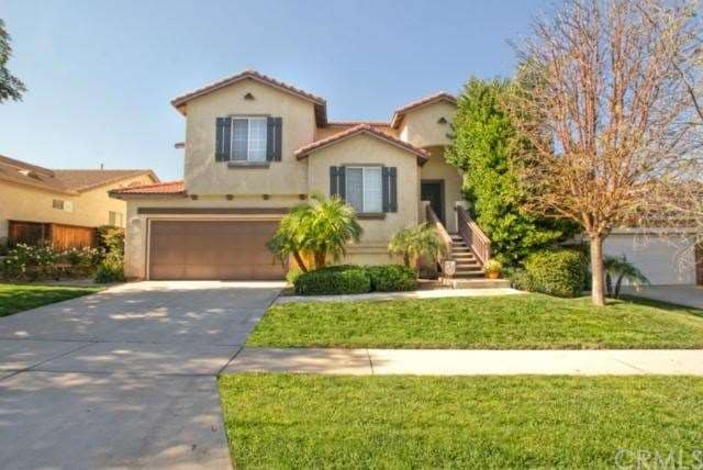 Front View with Great Curb Appeal
