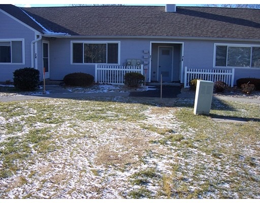 22 Fredette St unit 22, Chicopee, MA 01022 - photo 1