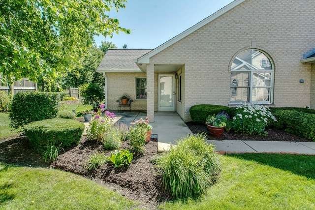 833 Havenshire Rd unit 833, Naperville, IL 60565 - photo 1