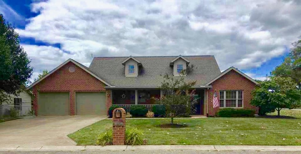 1101 Hillcrest Dr, Bucyrus, OH 44820 - photo 1