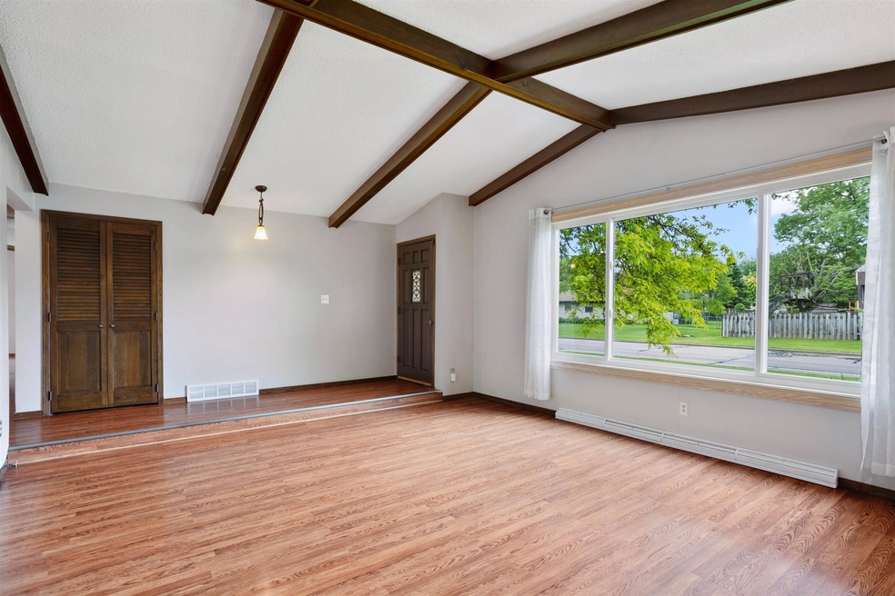 1630 N Perkins St, Appleton, WI 54914 - photo 1