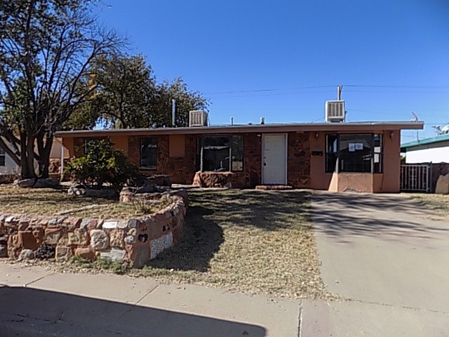 613 Boyce Ave, Alamogordo, NM 88310 - photo 1