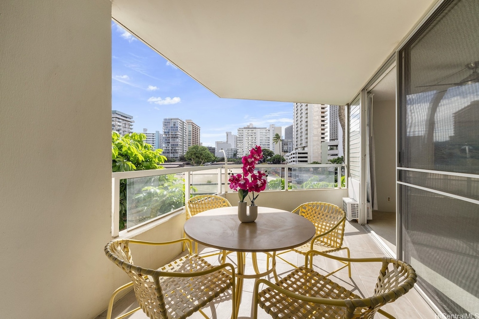 Diamond Head Vista unit 304, Honolulu, HI 96815 - photo 1
