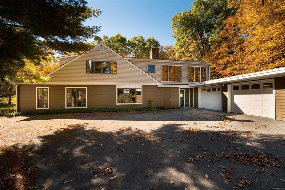 425 Academy Hill Rd, Red Hook, NY 12571 - photo 1