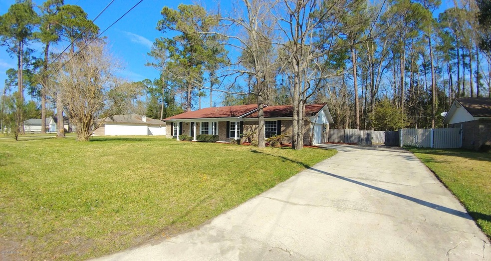 Live Oak Front View