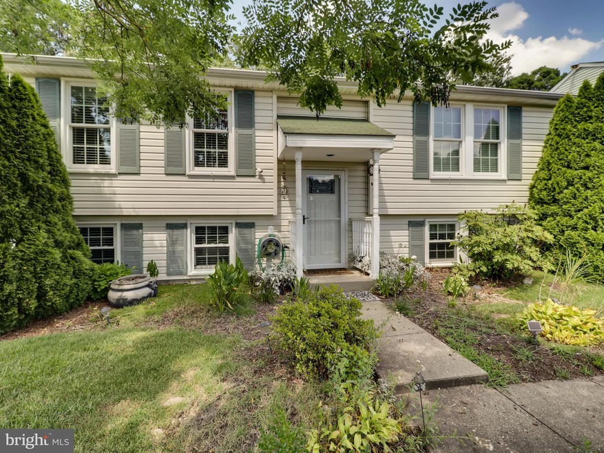 712 Highvilla Rd, Essex, MD 21221 - photo 1