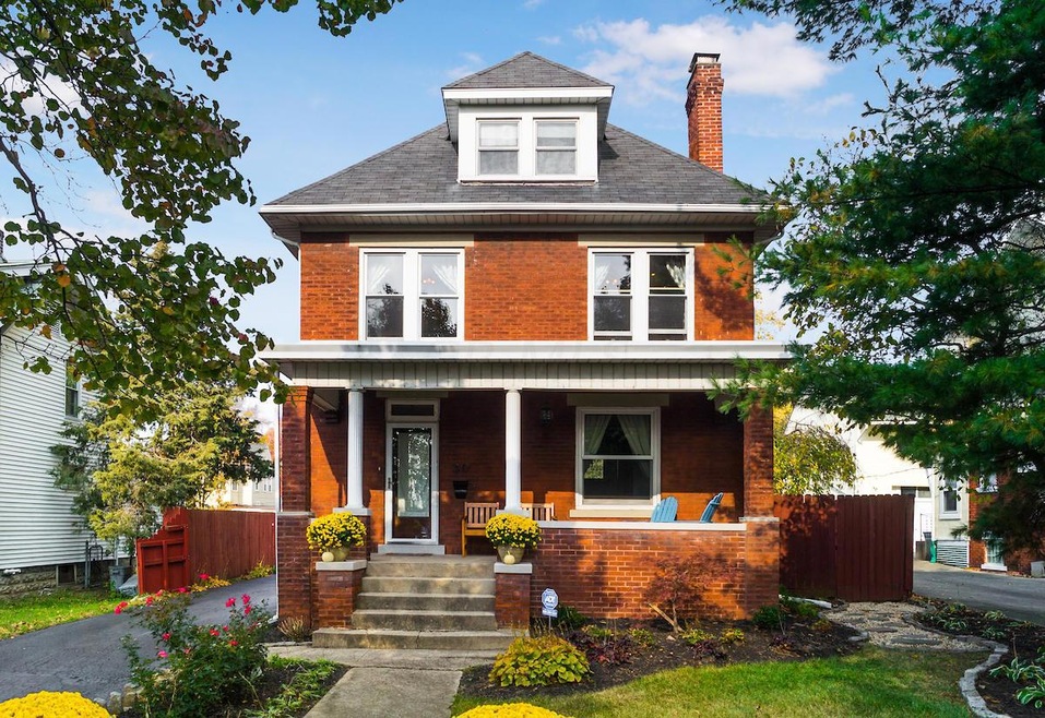 30 Oakland Park Ave, Columbus, OH 43214 - photo 1