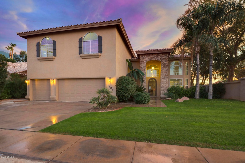 1901 E Coral Tree Dr