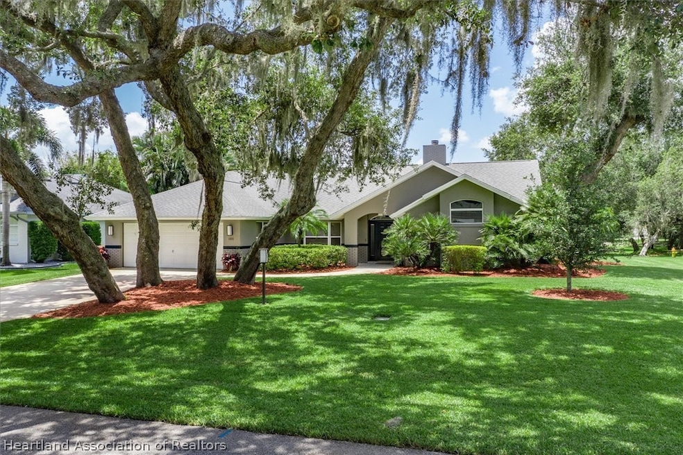 105 Watersedge Ln, Lake Placid, FL 33852 - photo 1