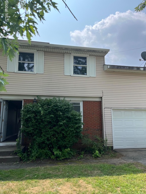 5 Bayberry Dr unit B, Latham, NY 12110 - photo 1