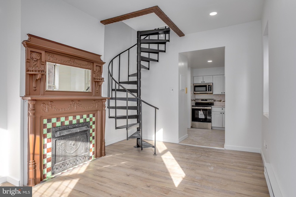 4242 Pine St unit 2B, Philadelphia, PA 19104 - photo 1