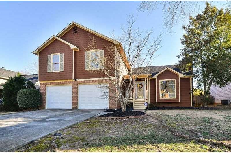 Exterior Front. Freshly Painted 3/4 BD, 3BA Home i