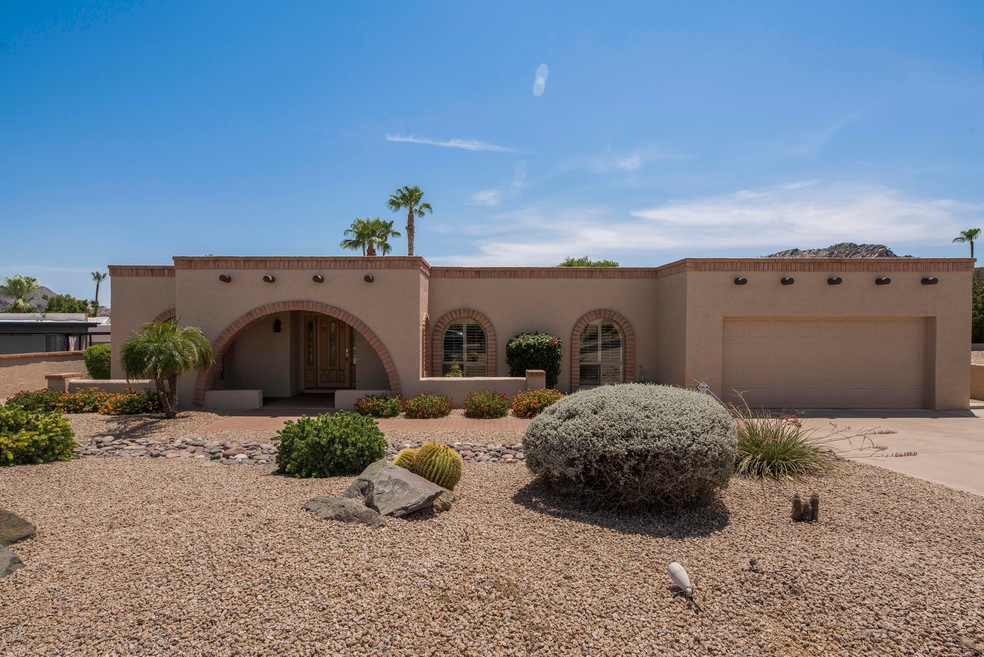 2425 E Turquoise Dr, Phoenix, AZ 85028 - photo 1