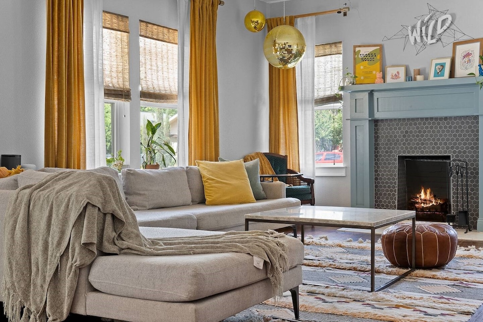 407 S Marlborough Ave, Dallas, TX 75208 - photo 1