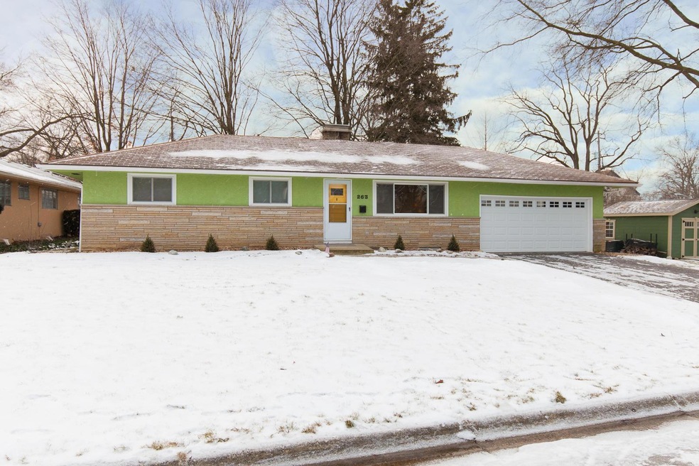 Welcome home to 263 Dixon Ct!