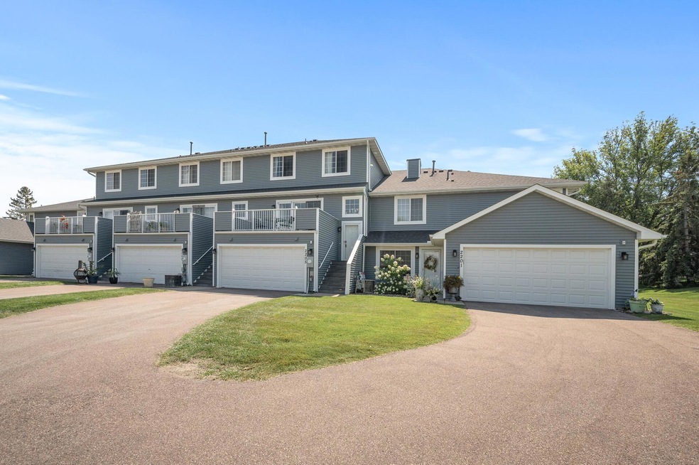 Sold $250,000 • Co-Listing Agent