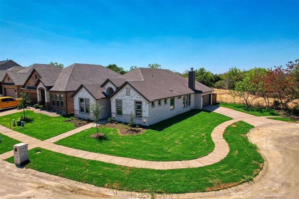 1700 Prestwick Ln, Ennis, TX 75119 - photo 1