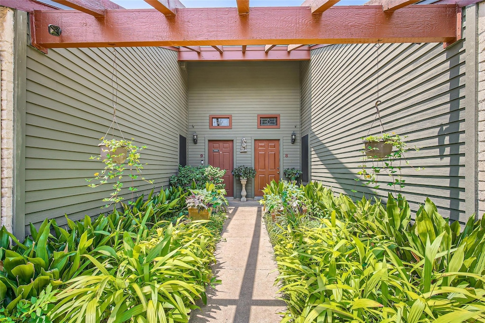 For Rent $1,995/month