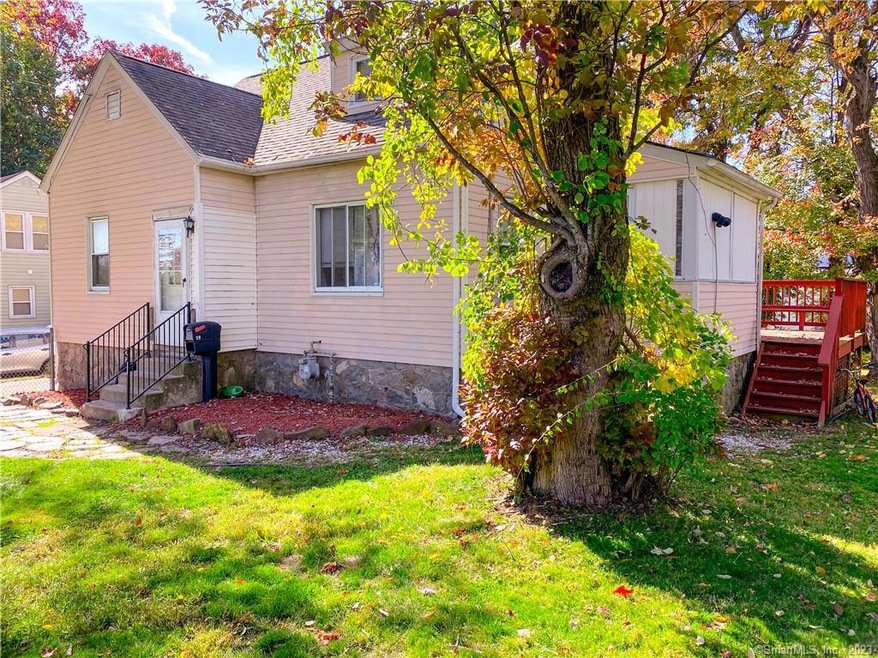29 Warner St, Waterbury, CT 06704 - photo 1