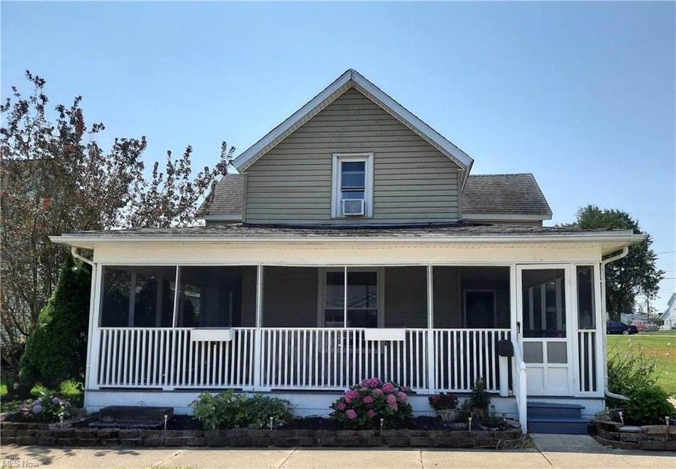 219 Race Ave