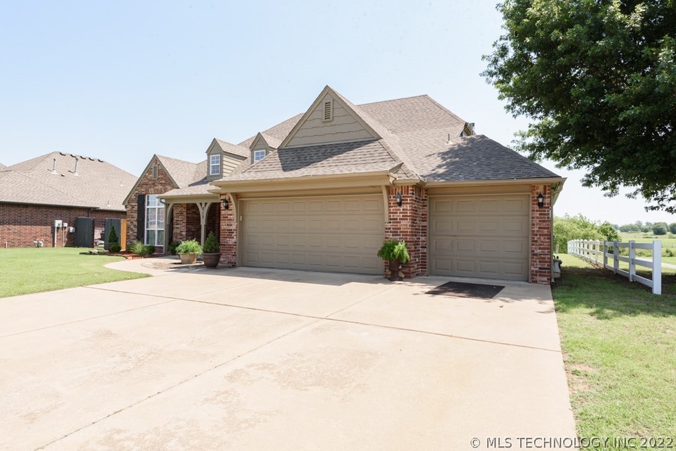 813 S 75th St, Broken Arrow, OK 74014 - photo 1