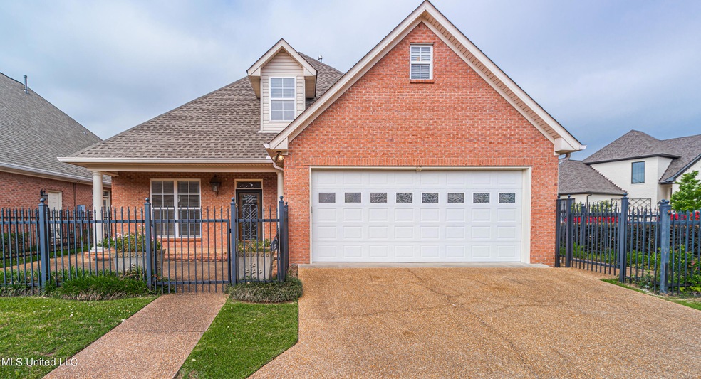 25 Savannah Circle