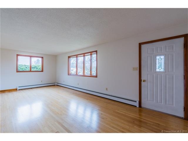 34 Windy Dr, Waterbury, CT 06705 - photo 1