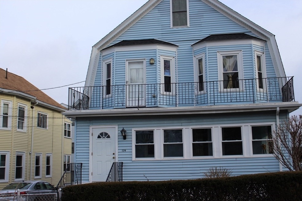 139 Langdon Ave unit 1, Watertown, MA 02472 - photo 1