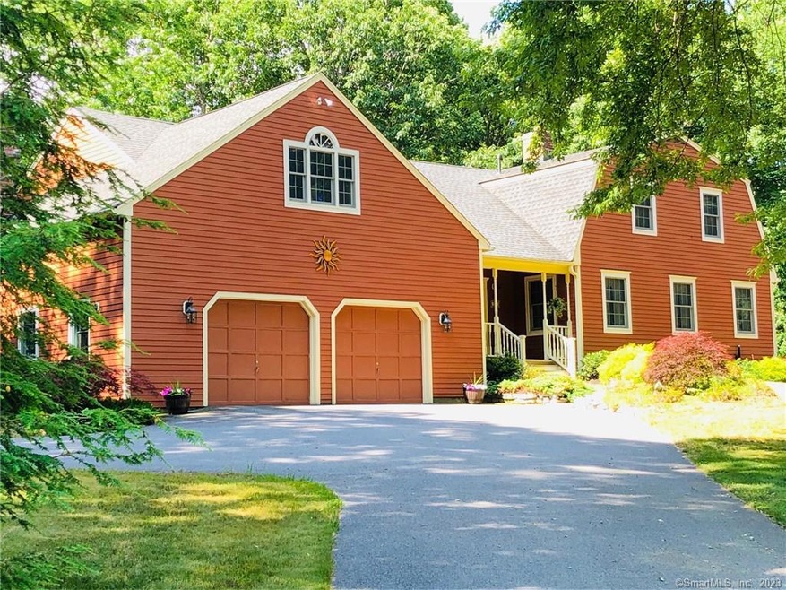 126 Tanglewood Rd, New Hartford, CT 06057 - photo 1