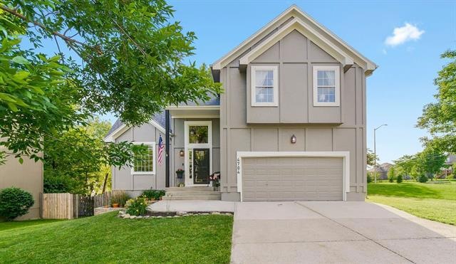 4704 Millridge St, Shawnee, KS 66226 - photo 1