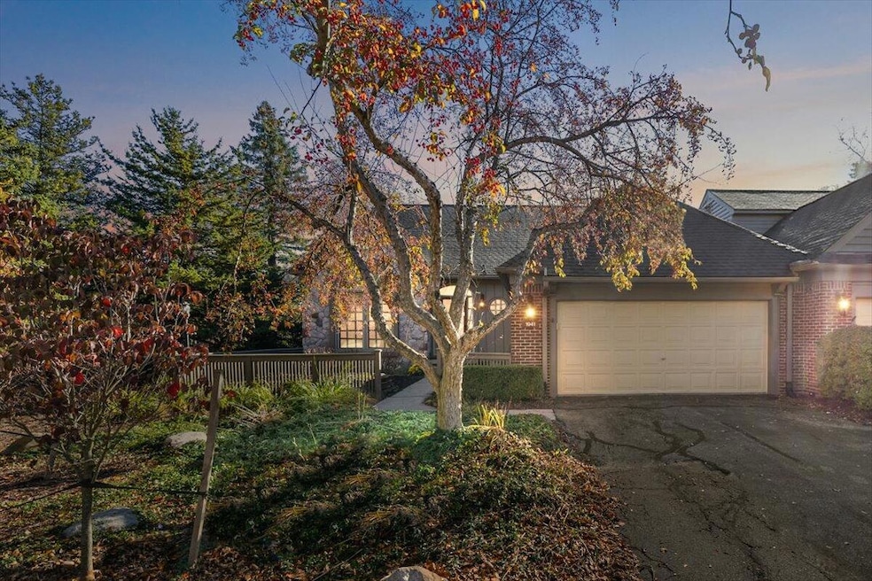 1941 Boulder Dr, Ann Arbor, MI 48104 - photo 1