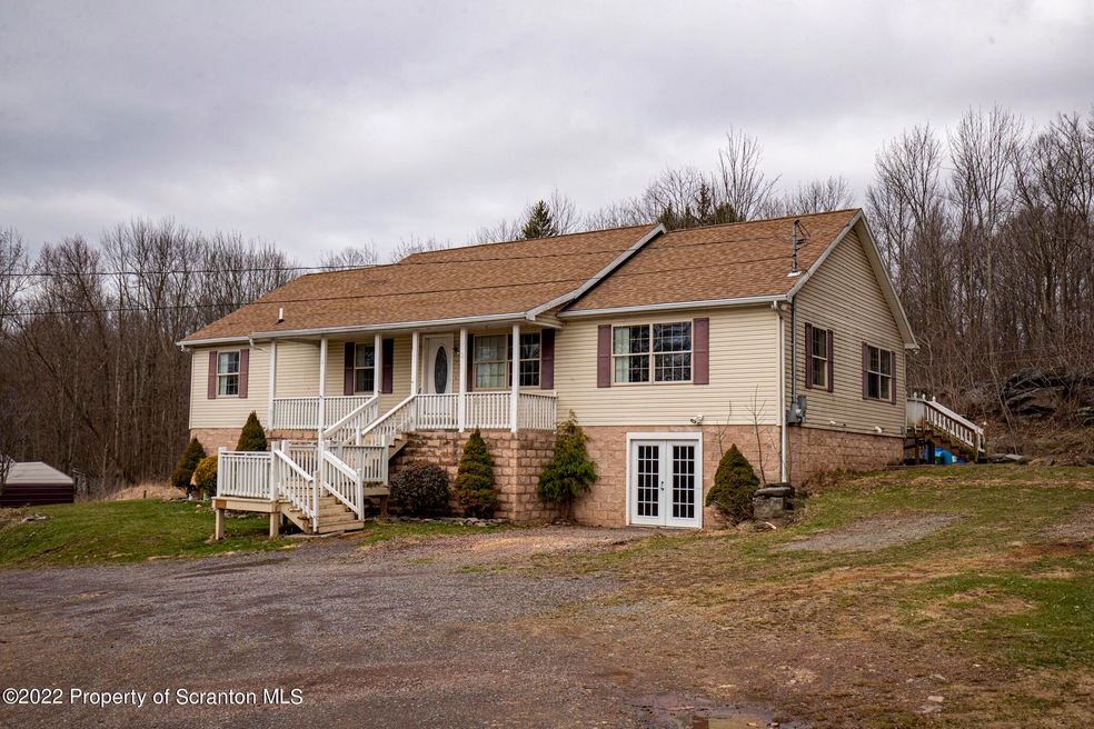 709 Silkmans Rd, Lake Ariel, PA 18436 - photo 1