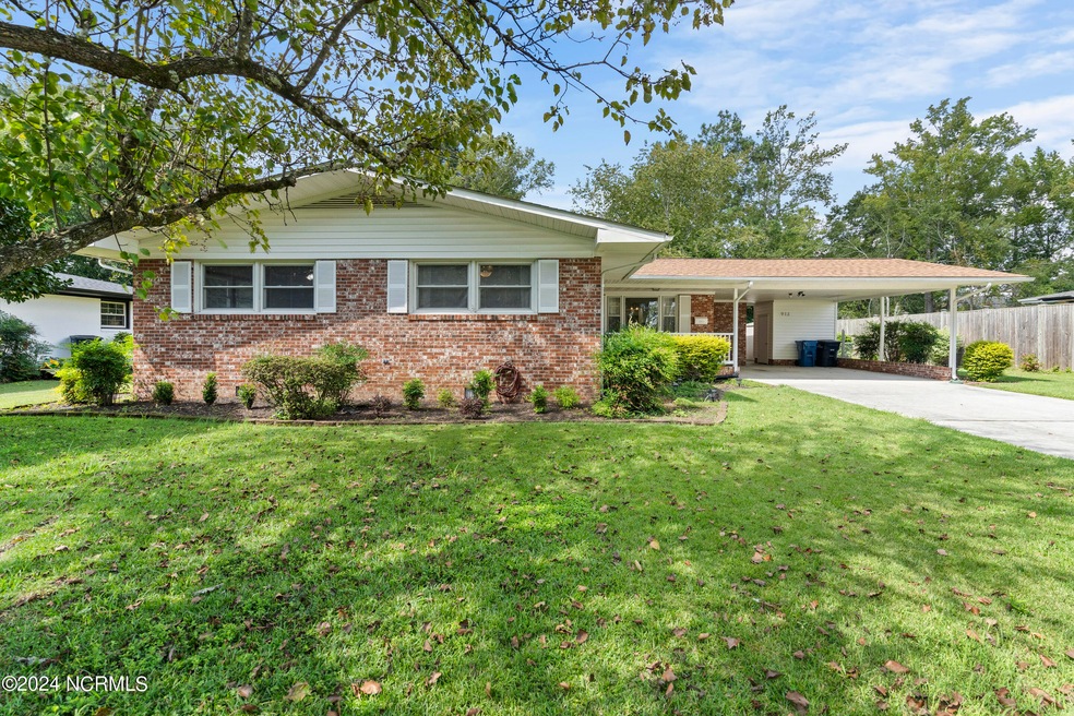 913 Vernon Dr, Jacksonville, NC 28540 - photo 1