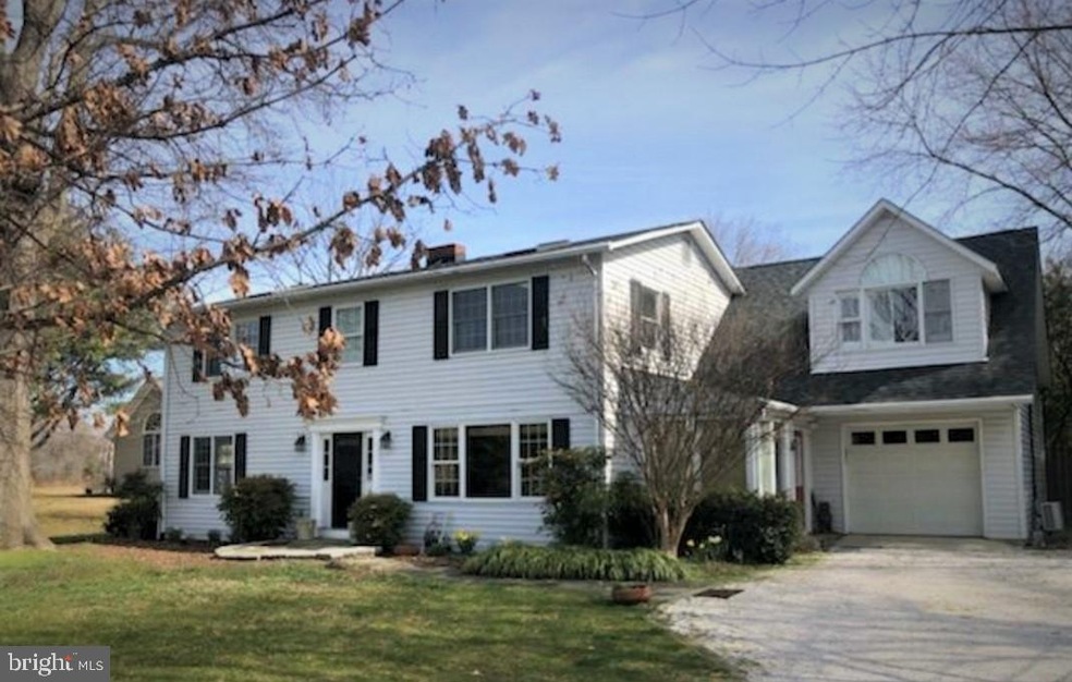 627 Harbor Dr, Annapolis, MD 21403 - photo 1