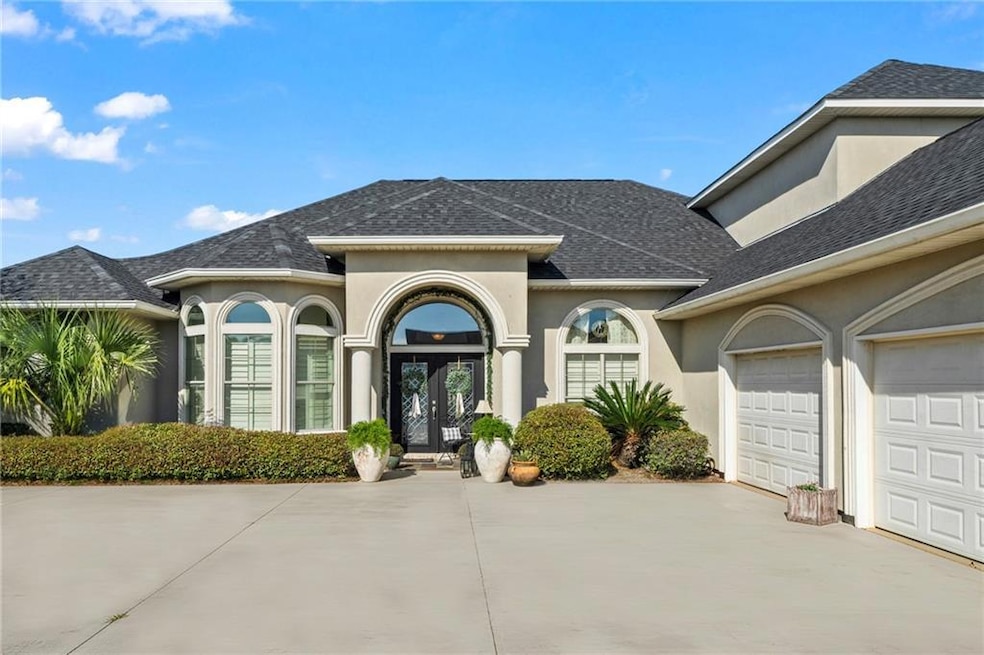 241 E Augusta Ln, Slidell, LA 70458 - photo 1