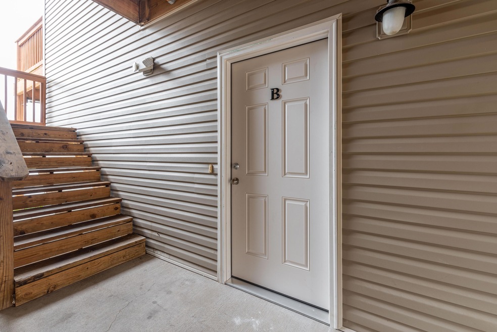Walk-in 3 Bedroom Condo