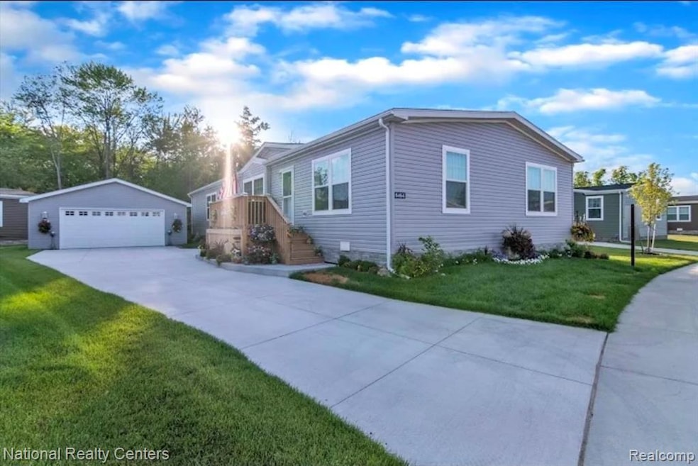 For Sale $208,000 • Co-Listing Agent