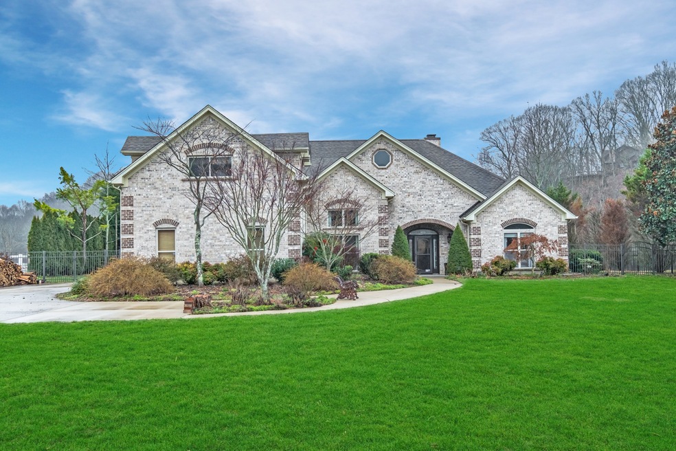 Welcome to 1298 Sandy Valley Rd in Hendersonville!