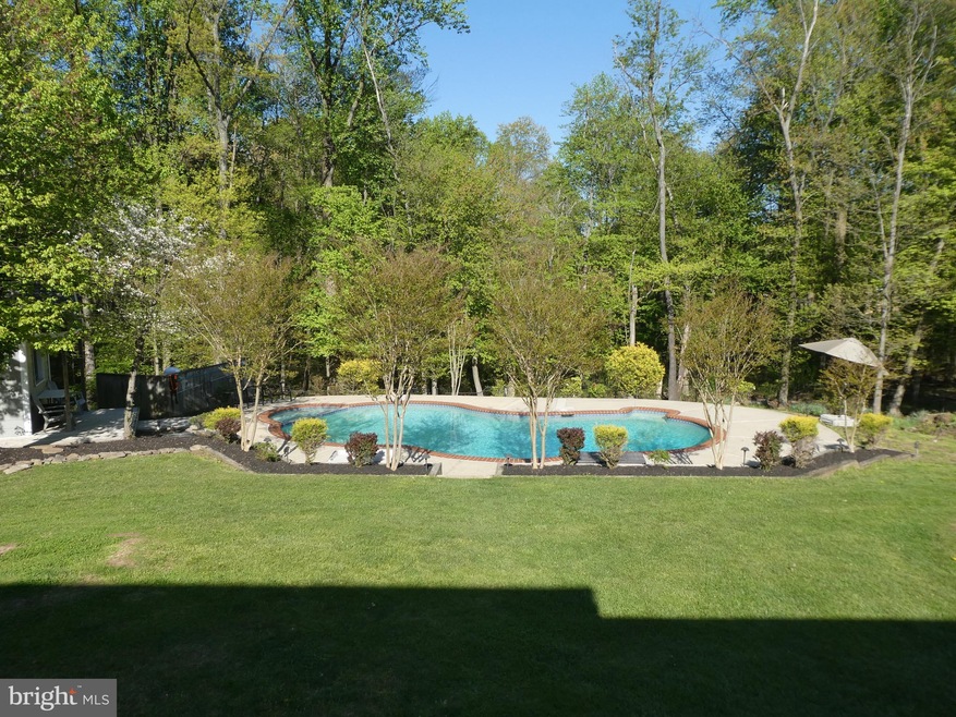 3044 Brownstone Ct, Burtonsville, MD 20866 - photo 1