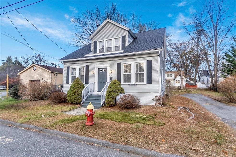 231 Wheatland Ave, Chicopee, MA 01020 - photo 1