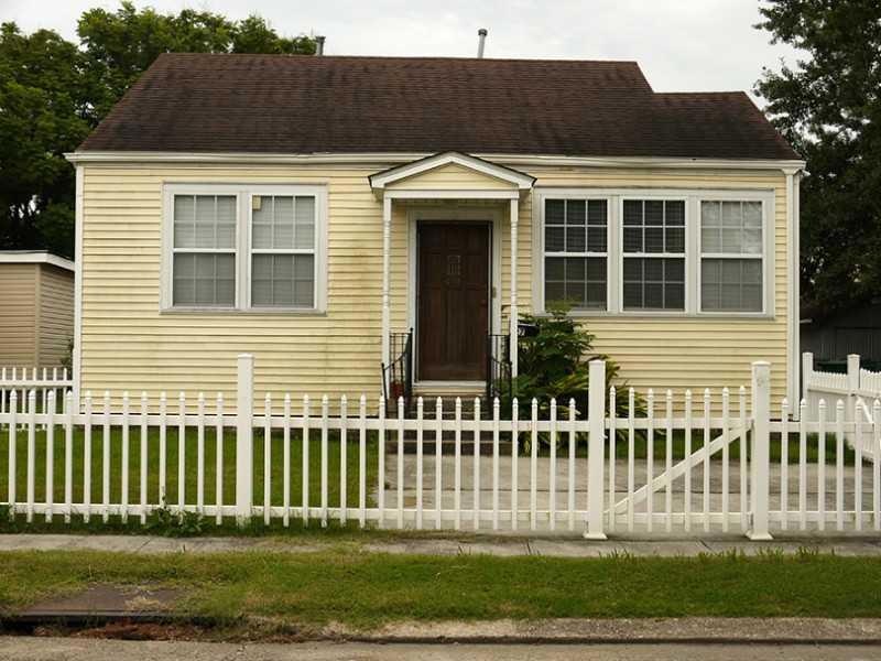 Facade/Exterior Front.