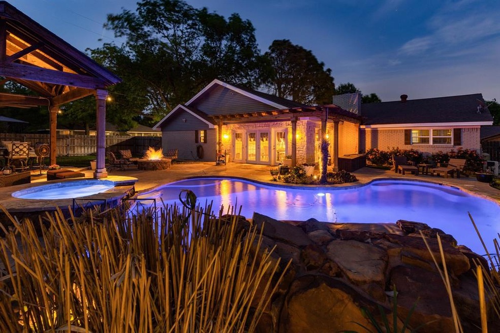 3633 Stephenson Dr, Bedford, TX 76021 - photo 1