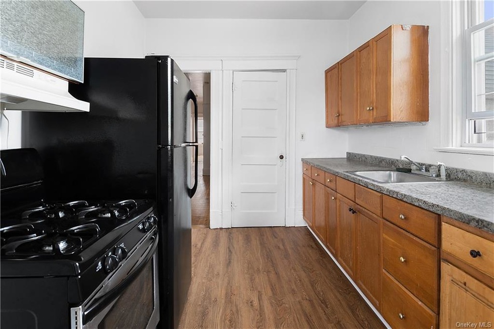 43 Caryl Ave, Yonkers, NY 10705 - photo 1