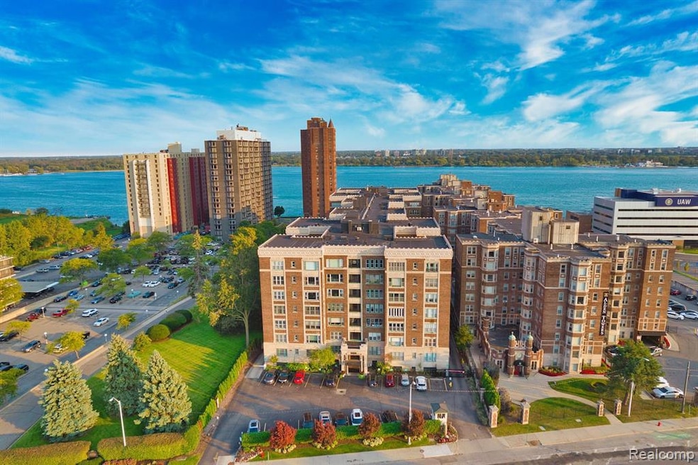 AMAZING Property on Detroit's Gold Coast