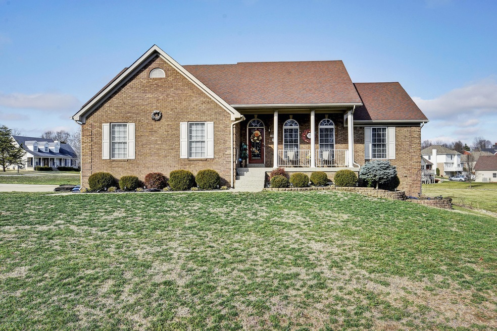 352 Fernwood Dr, Mount Washington, KY 40047 - photo 1